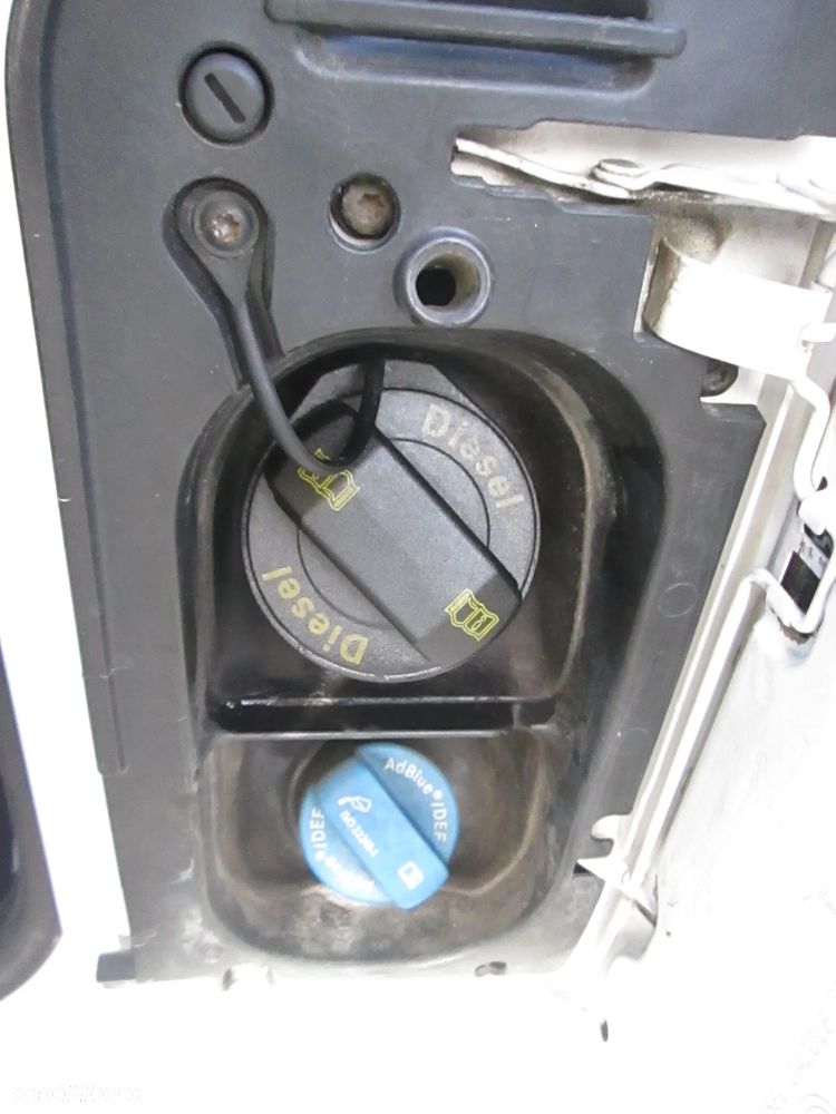 Volkswagen Transporter Brygadówka 6 osobowy - 30