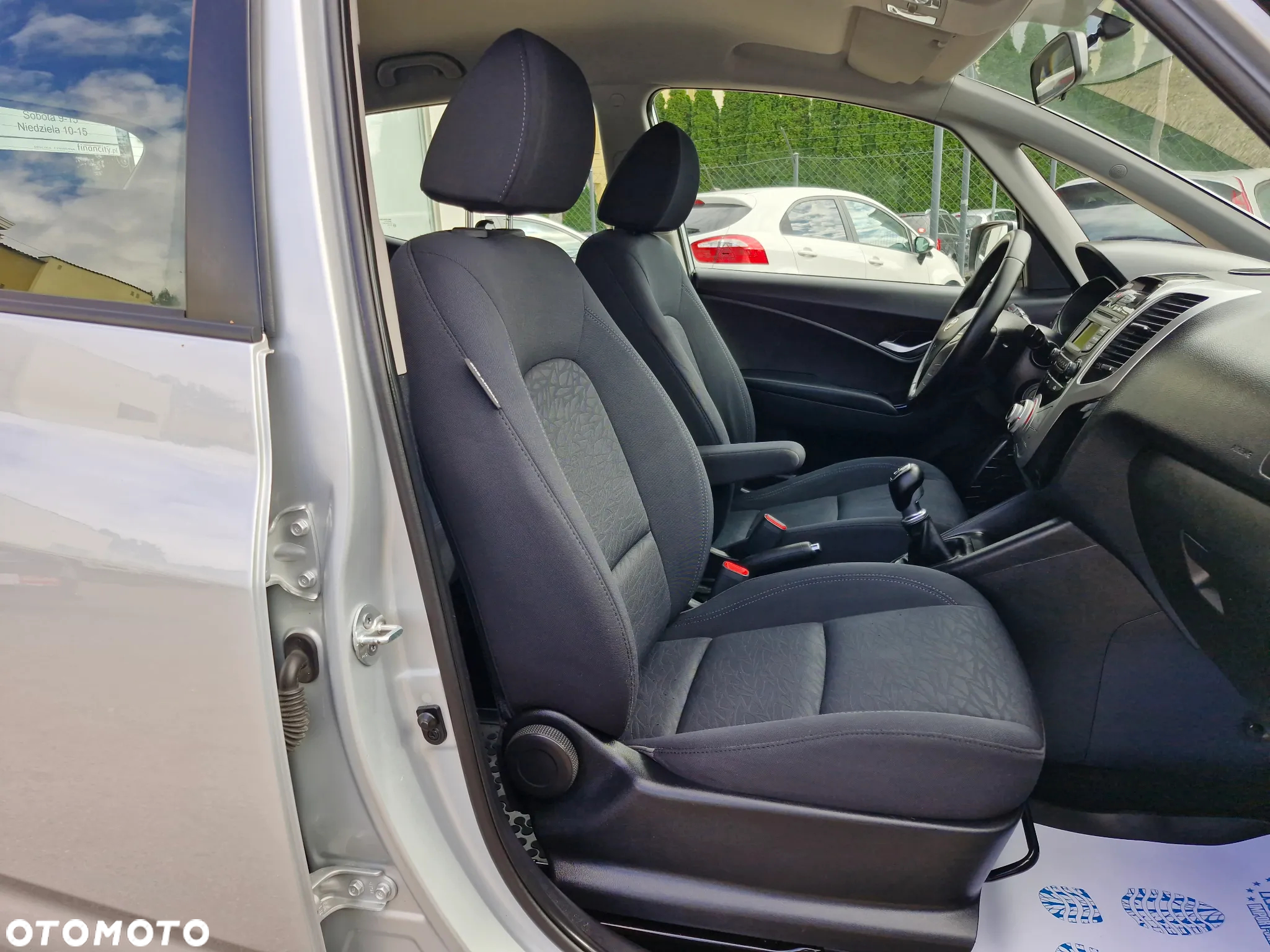 Hyundai ix20 1.4 Comfort - 14
