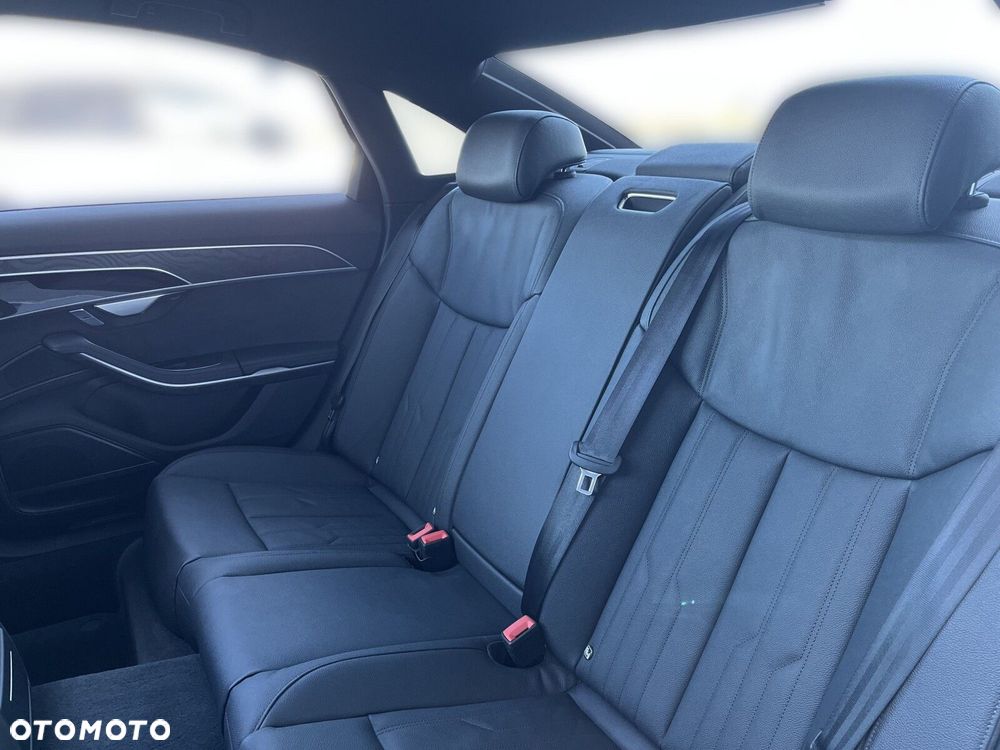 Audi A8 - 15