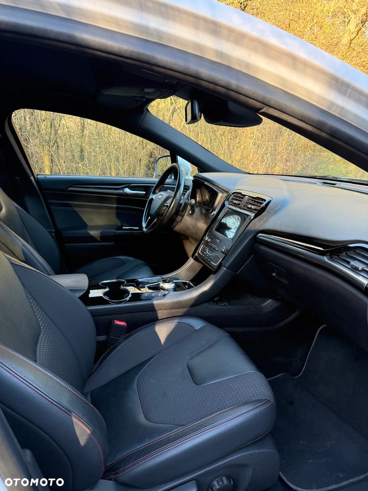 Ford Mondeo 2.0 EcoBlue ST-Line - 14