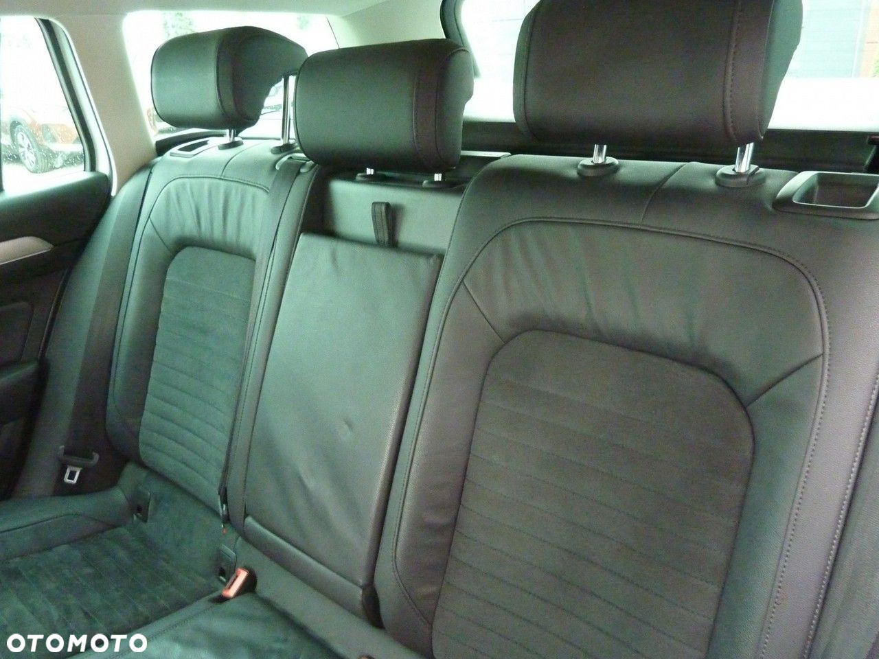 Volkswagen Passat - 14