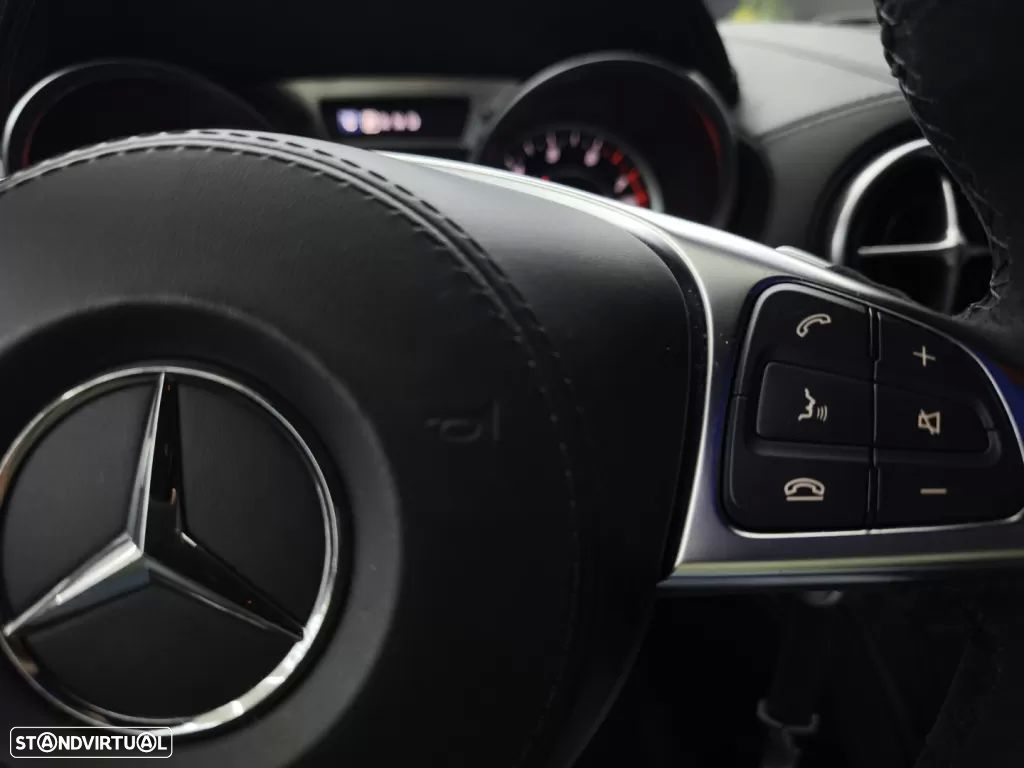 Mercedes-Benz SL 400 9G-TRONIC designo edition - 28