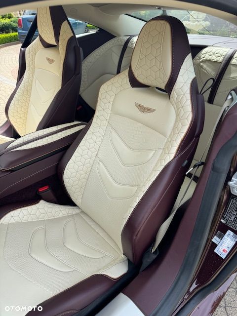 Aston Martin DBS Superleggera Standard - 2