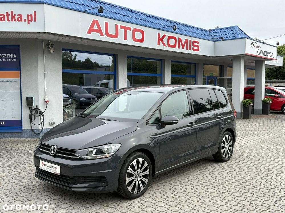 Volkswagen Touran - 1