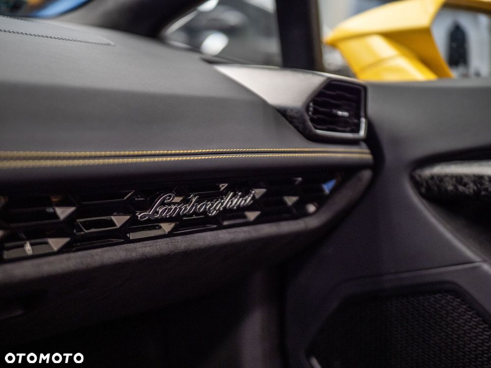 Lamborghini Huracan - 22