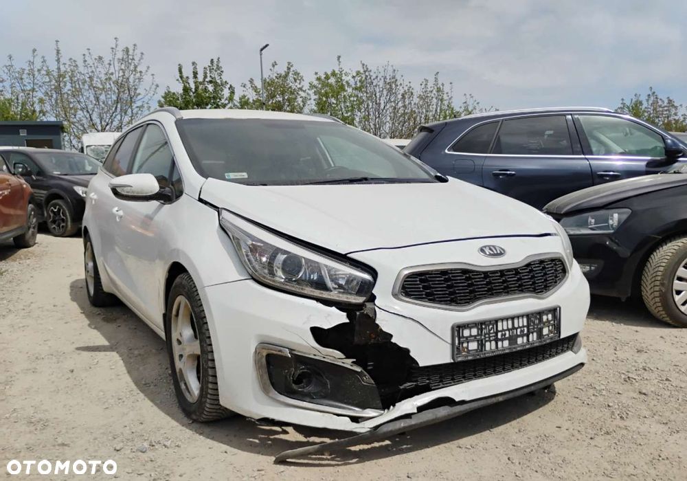 Kia Ceed - 3