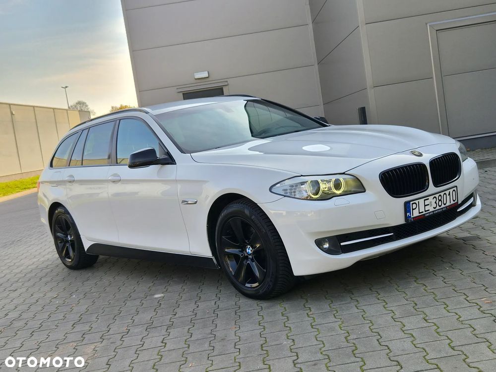 BMW Seria 5 520d Luxury Line - 1