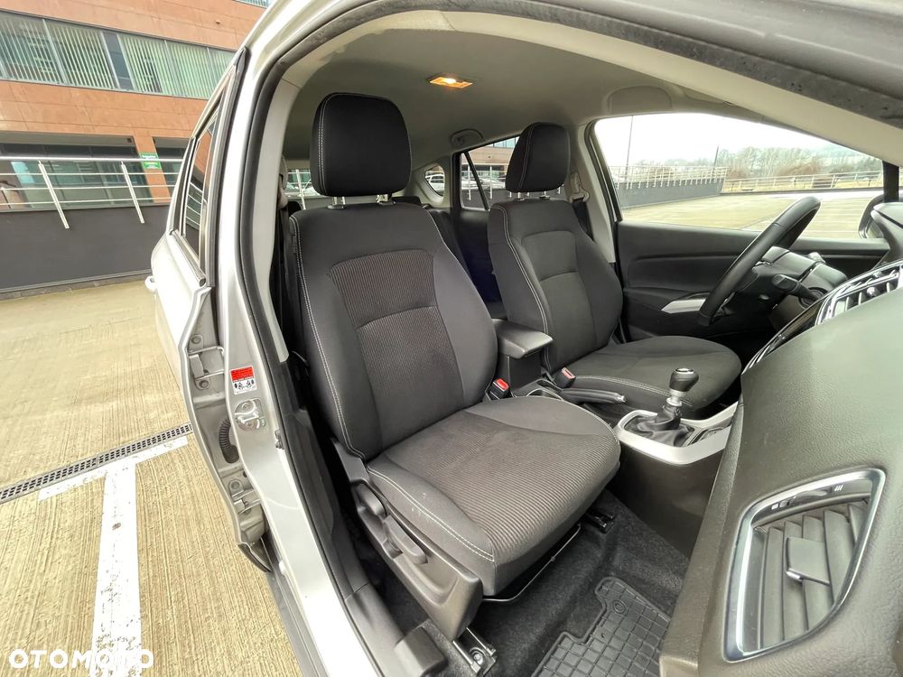 Suzuki SX4 S-Cross 1.4 T Premium 4WD - 28