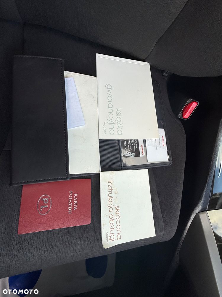 Honda Accord 2.0 Executive - 23