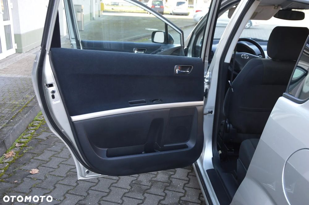 Toyota Corolla Verso 1.6 Sol - 25