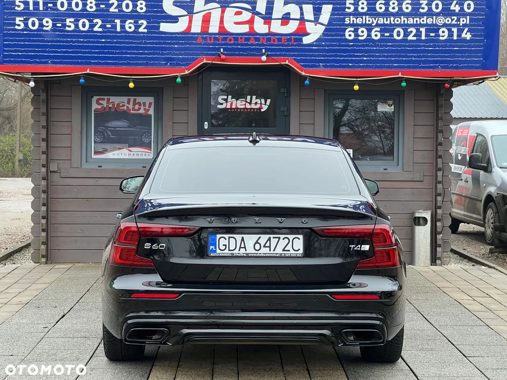 Volvo S60 T4 R-Design - 8