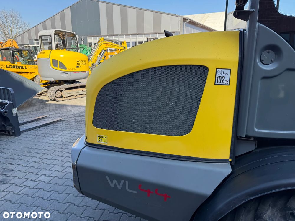 Wacker Neuson WL44 - 14