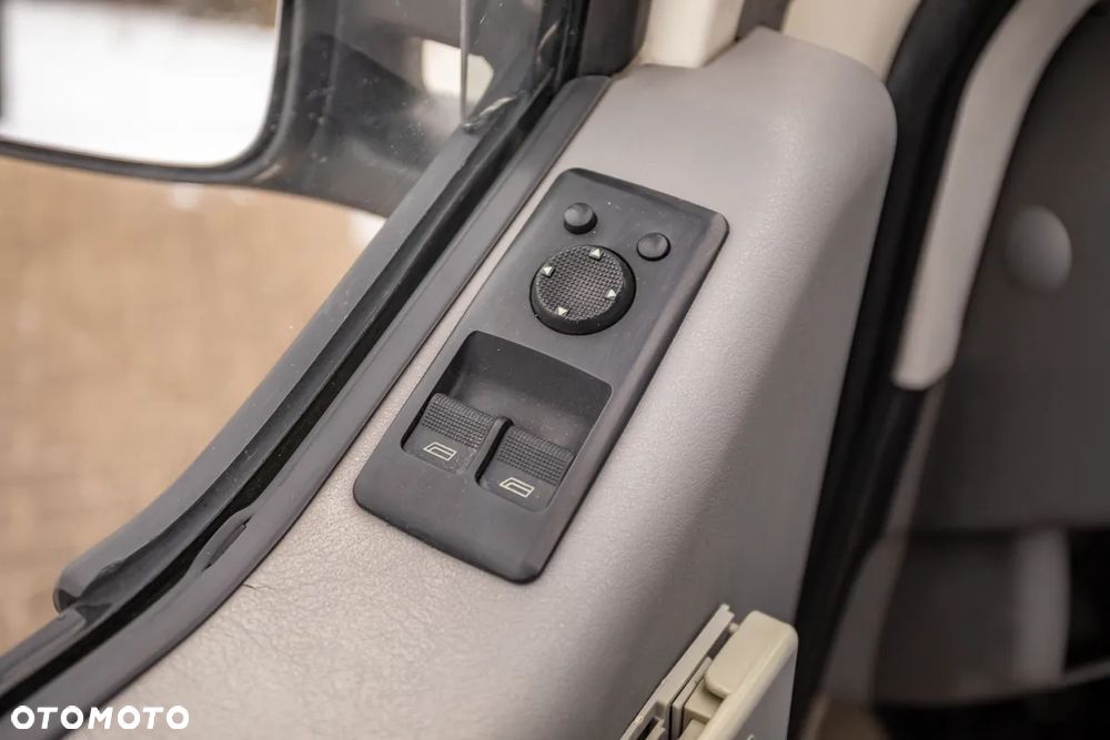 Volkswagen California - 23