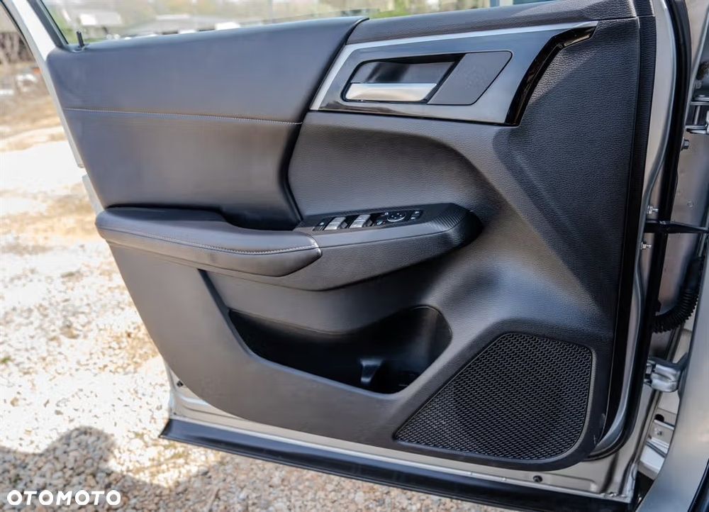 Mitsubishi Outlander - 21