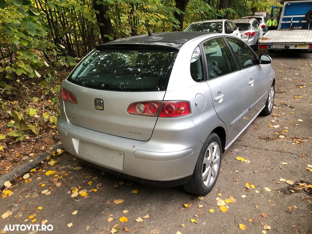 Dezmembrez Seat Ibiza/Cordoba gri argintiu benzina 2005 - 1