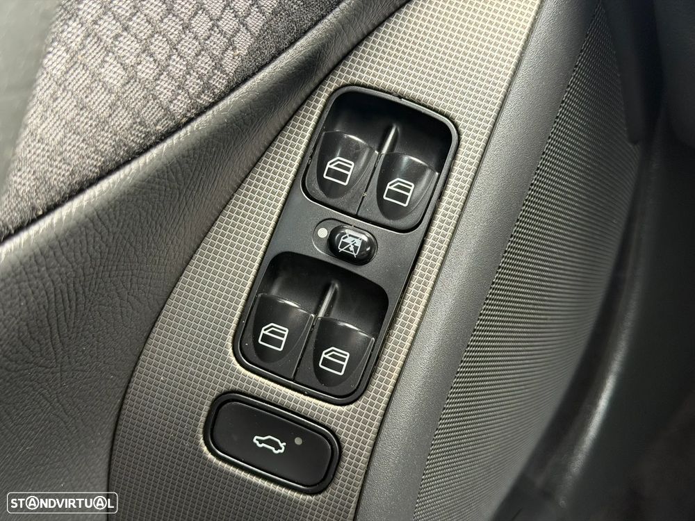 Mercedes-Benz C 220 CDI Avantgarde DPF - 13