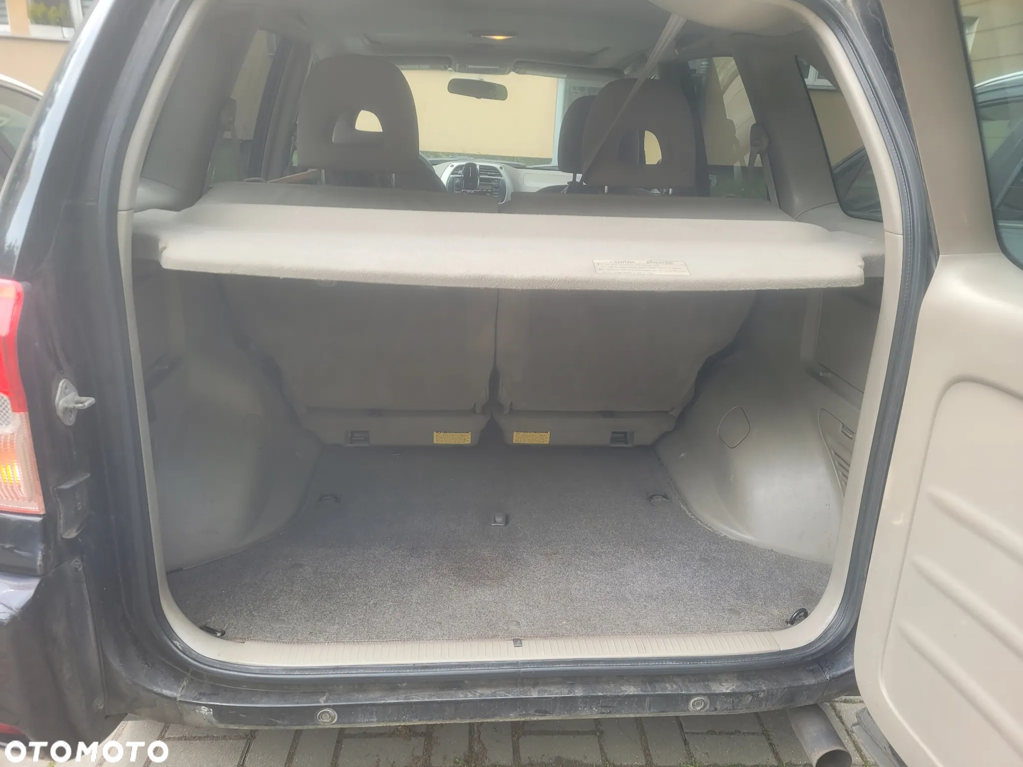 Toyota RAV4 2.0 VVT-i 4x4 - 11