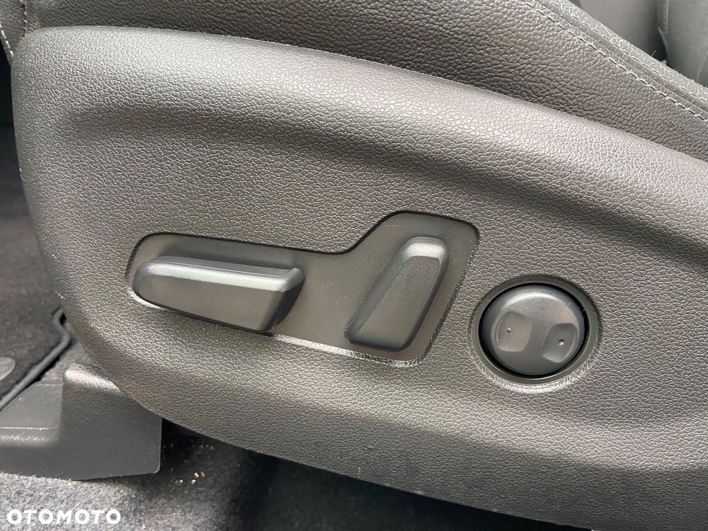 Hyundai Tucson 2.0 CRDI 4WD Premium - 29