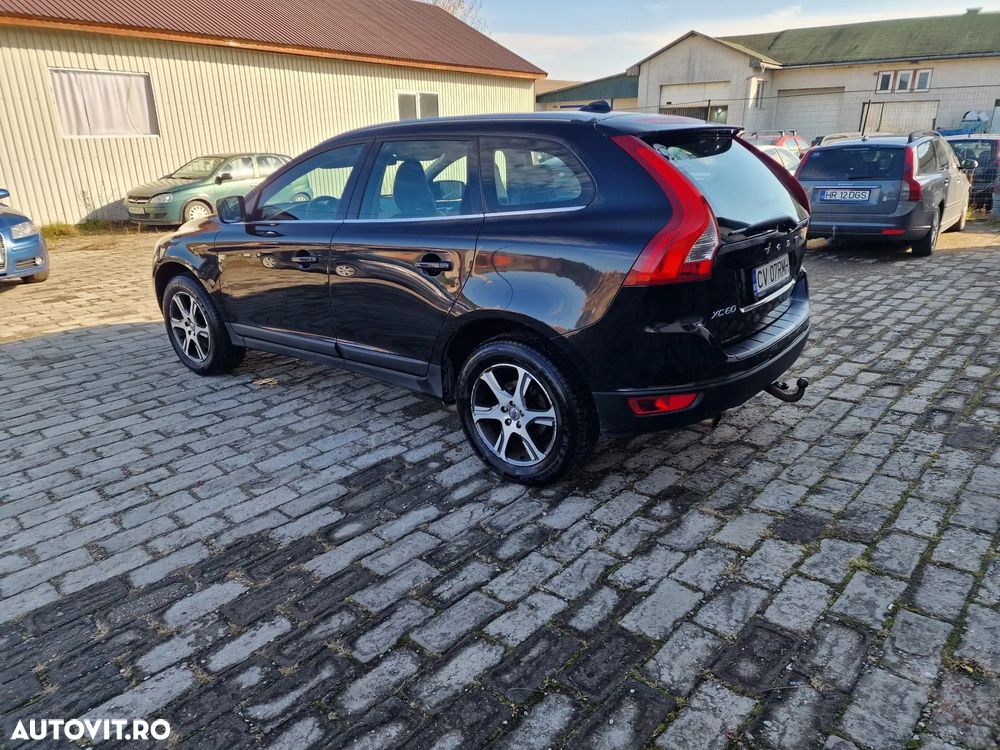 Volvo XC 60 - 4