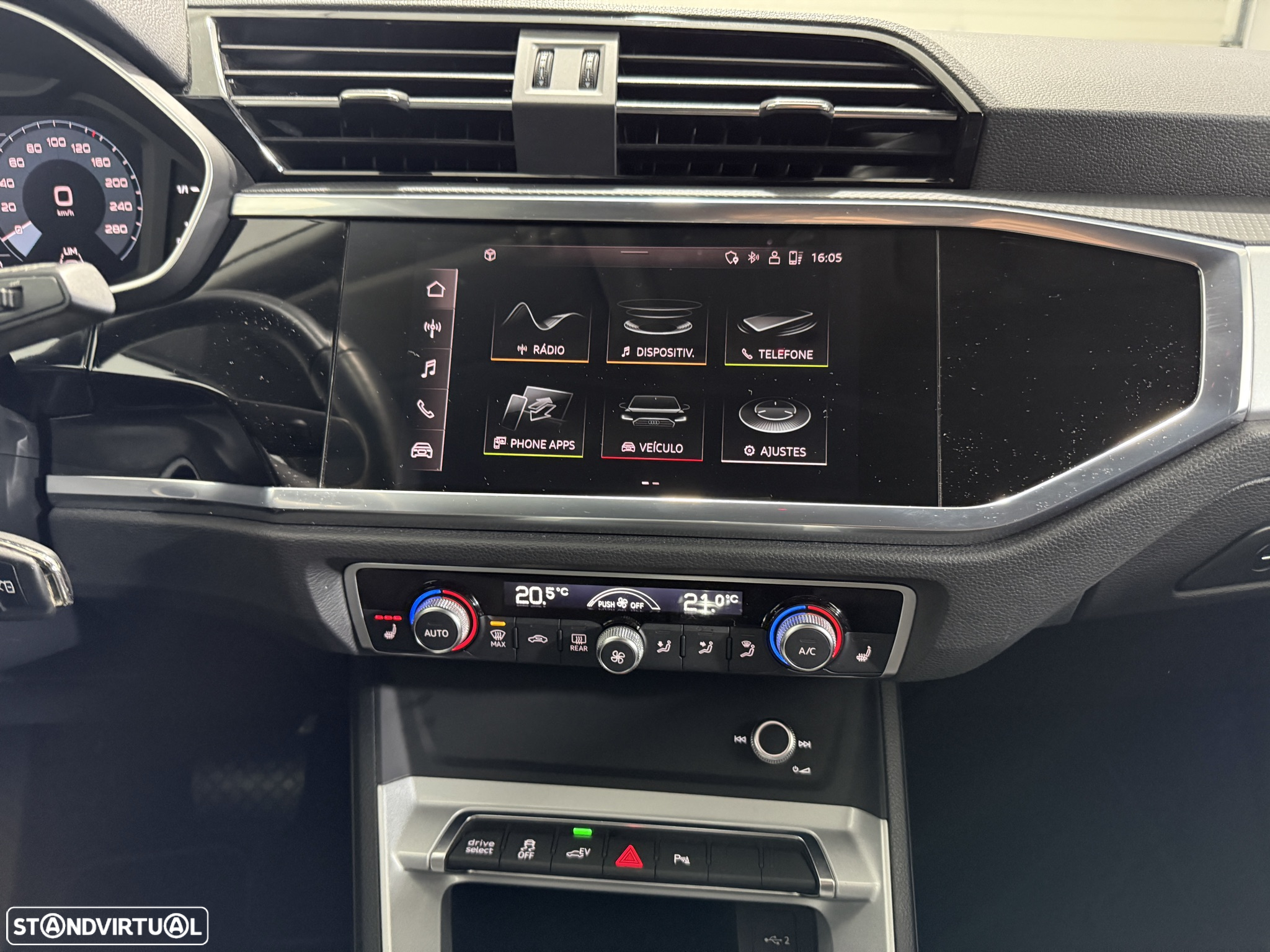 Audi Q3 Sportback 45 TFSIe S tronic - 25