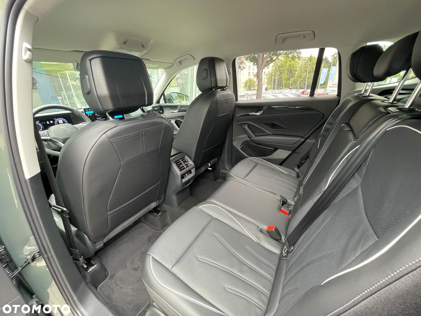Volkswagen Tiguan - 28