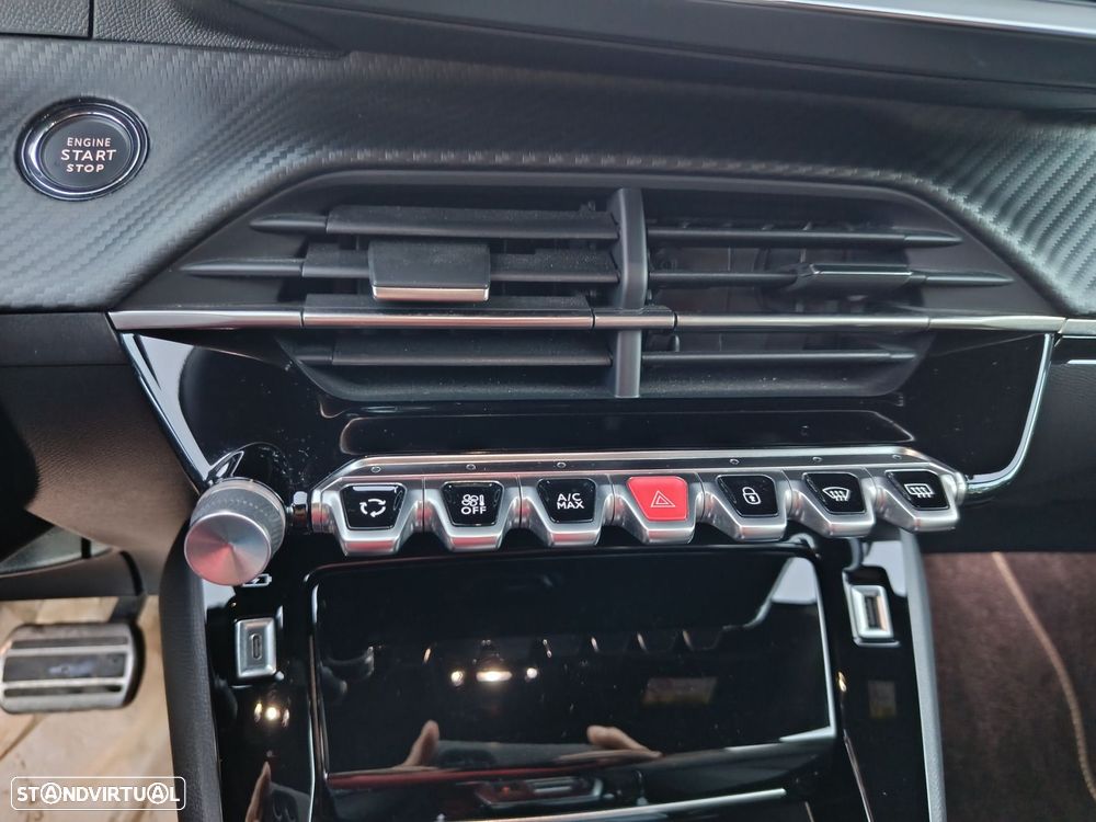 Peugeot e-208 50 kWh GT - 17