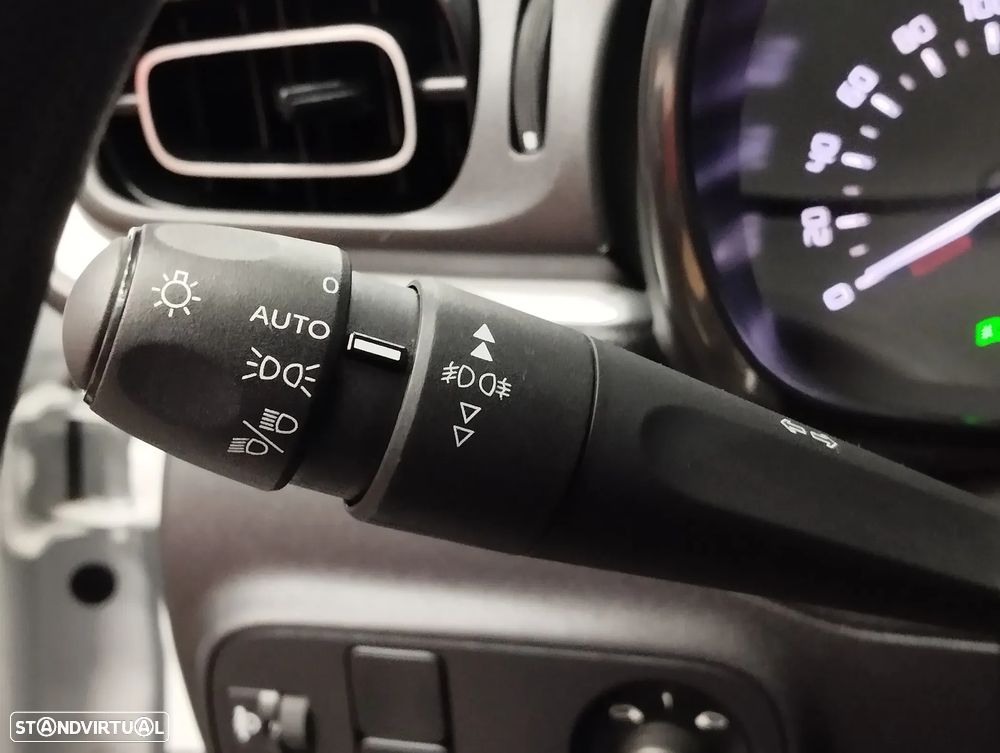 Citroën C3 1.2 PureTech C-Series - 19