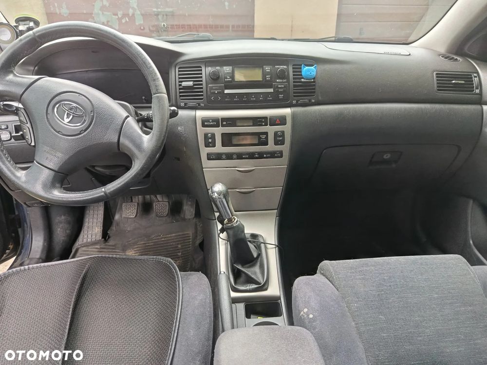 Toyota Corolla - 2
