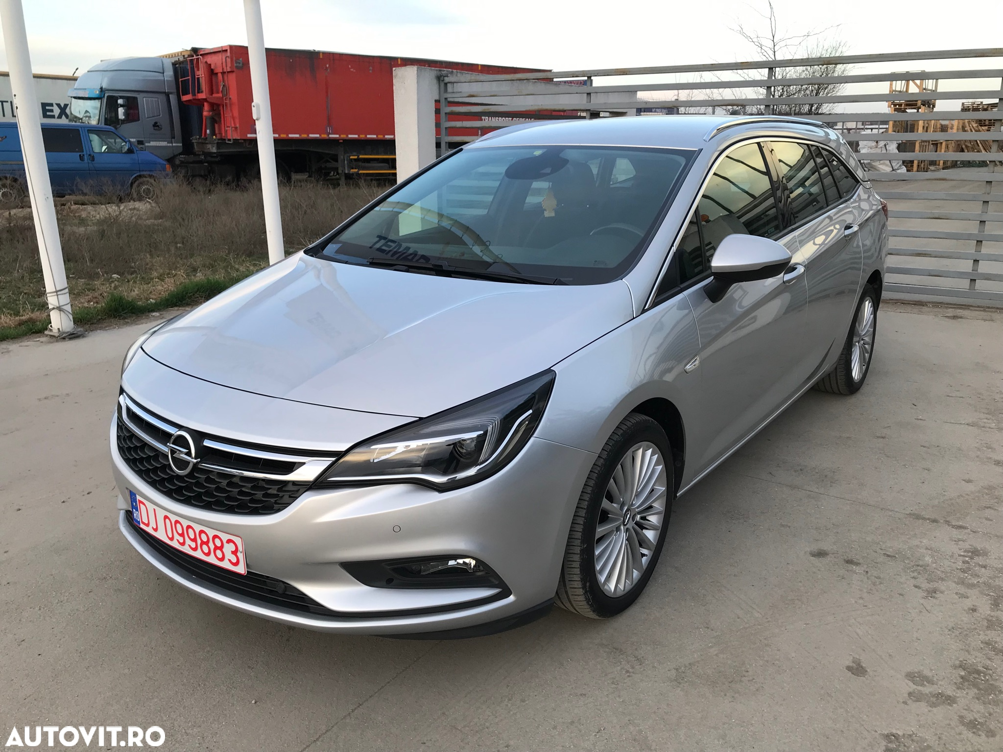 Opel Astra 1.6 D Start/Stop Automatik Sports Tourer Edition - 2