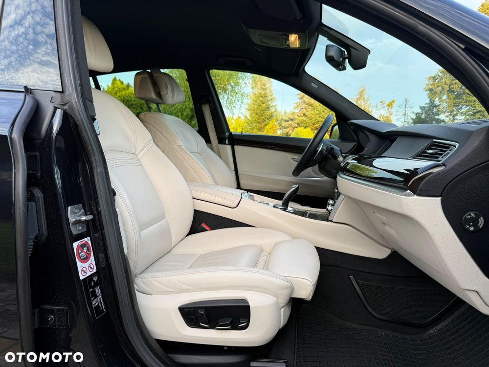 BMW Seria 5 520d xDrive Luxury Line - 13