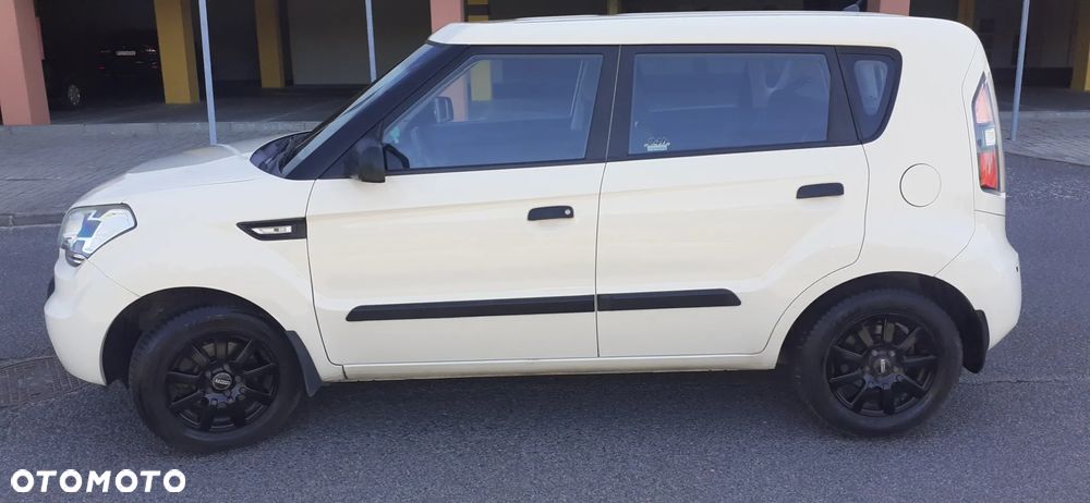 Kia Soul 1.6 L EU5 - 8