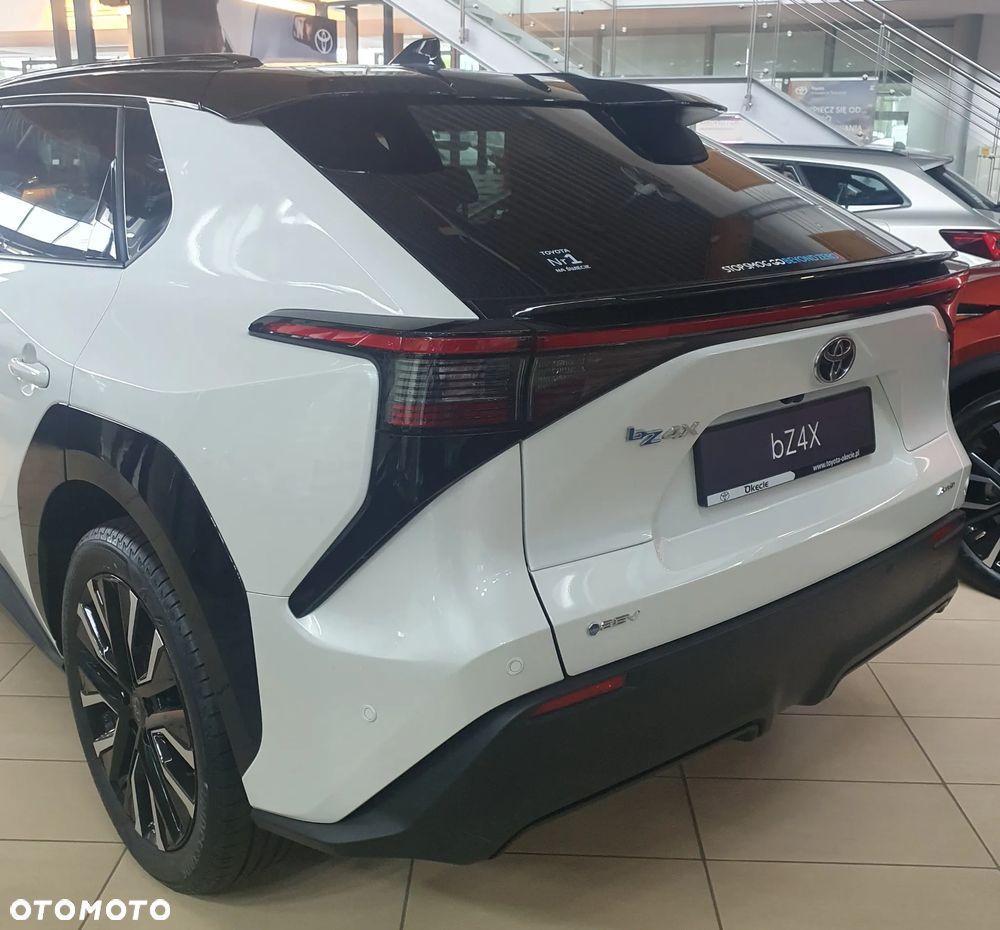 Toyota bZ4X 73.1kWh 4x4 Executive - 7