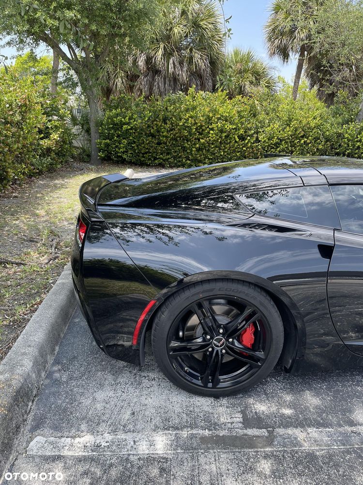 Chevrolet Corvette - 6