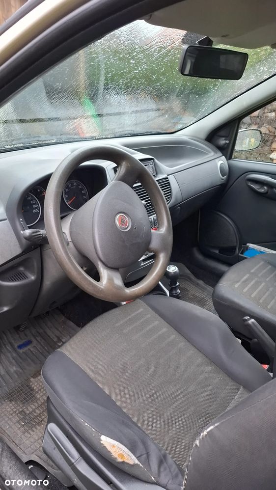 Fiat Punto - 9