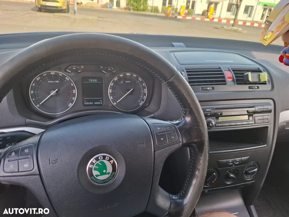 Skoda Octavia - 1