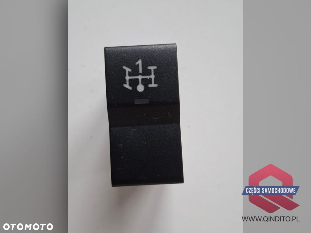 KLAWISZ PRZEŁĄCZNIK PRZYSTAWKI ODBIORU MOCY MERCED - 2