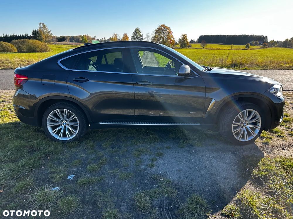 BMW X6 xDrive40d - 16