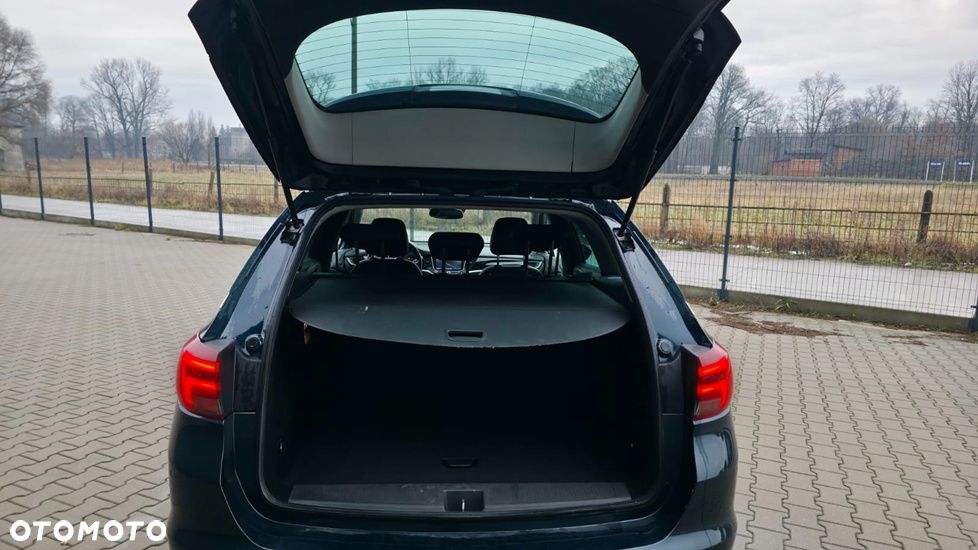 Opel Astra 1.6 BiTurbo D (CDTI) Start/Stop Innovation - 17