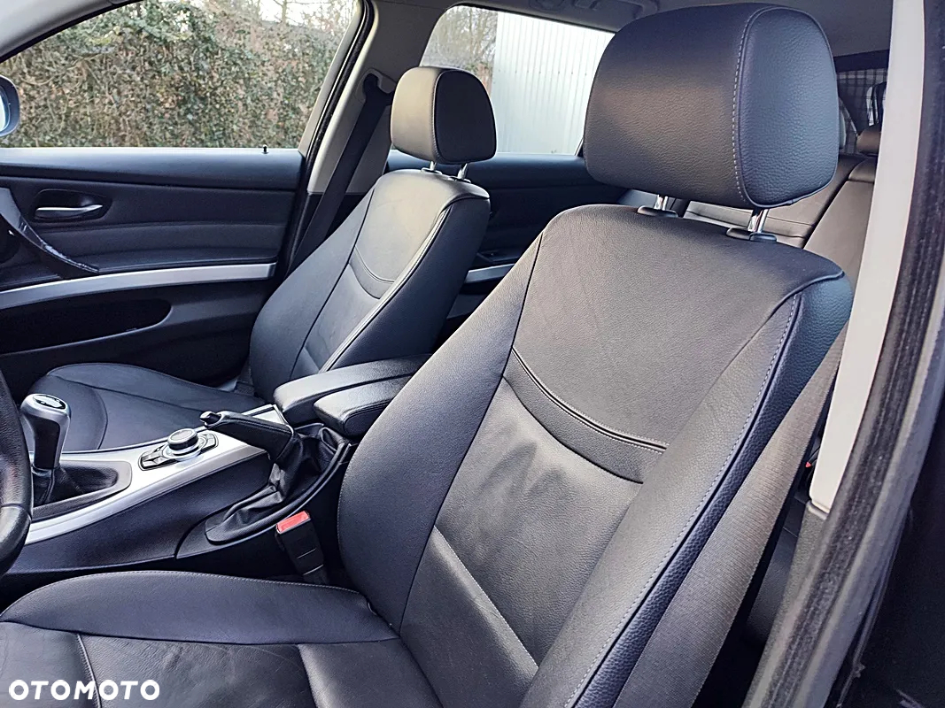 BMW Seria 3 320d - 11