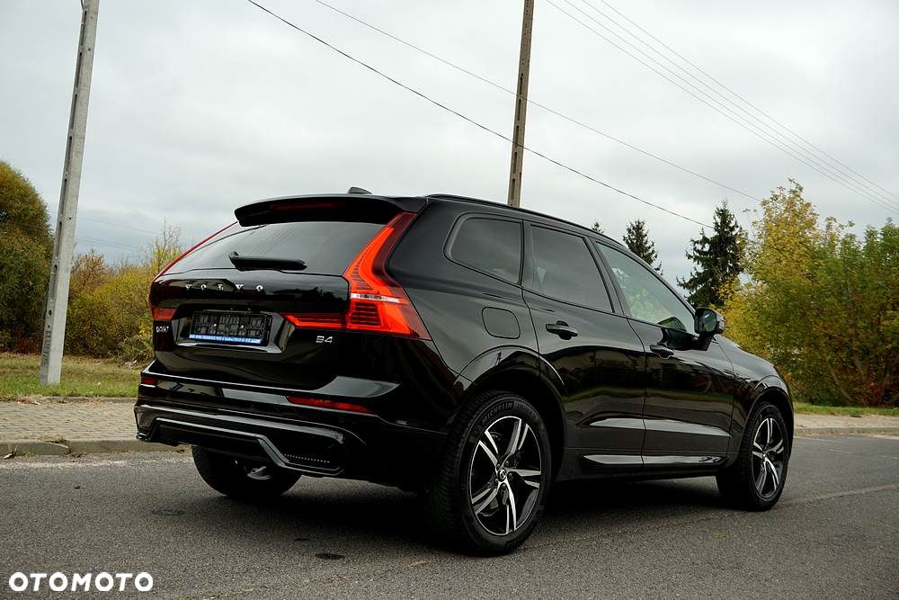 Volvo XC 60 B4 D Plus Dark - 18