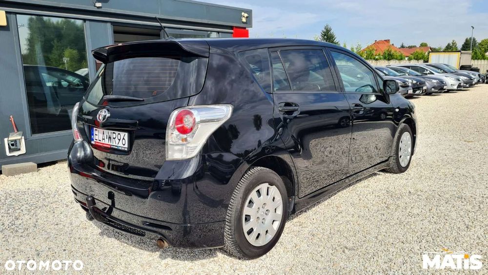 Toyota Verso - 33