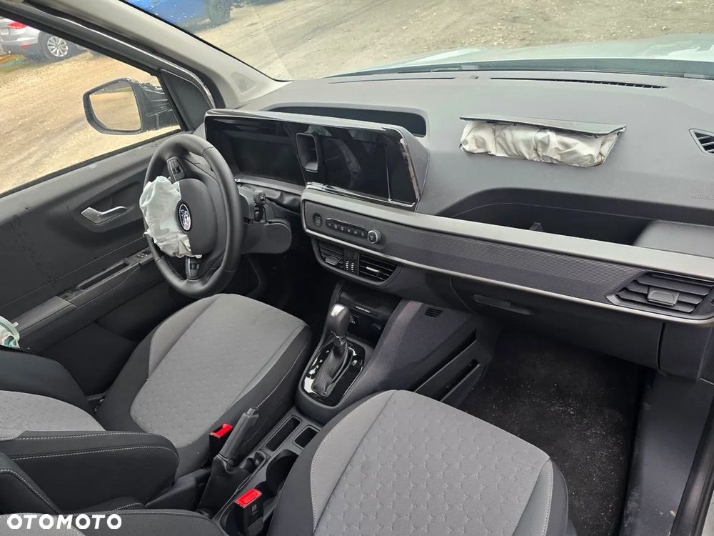 Ford Tourneo Courier ver-1-0-ecoboost-trend - 17