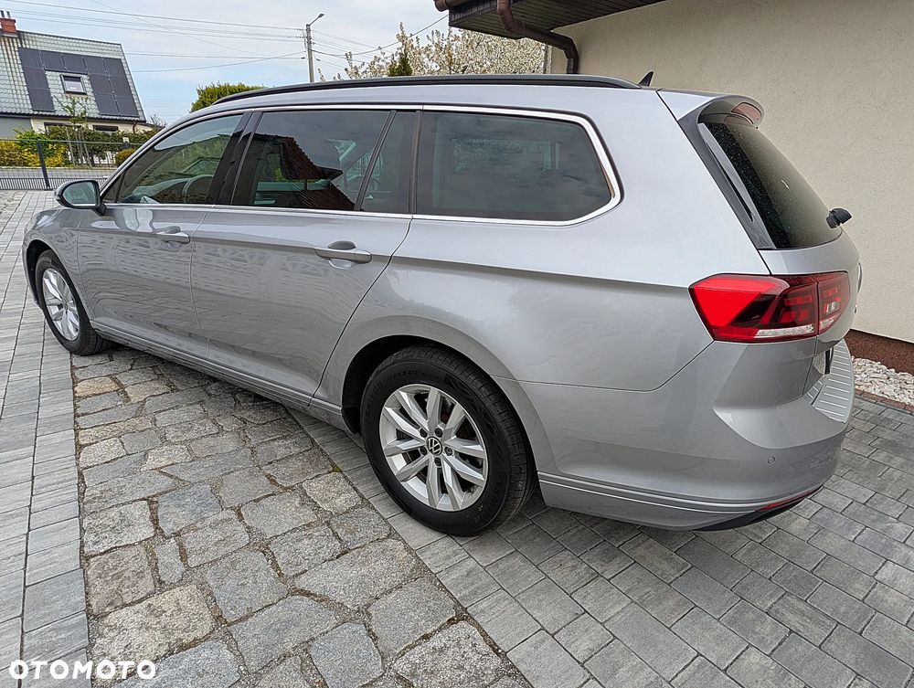 Volkswagen Passat 2.0 TDI SCR DSG - 13