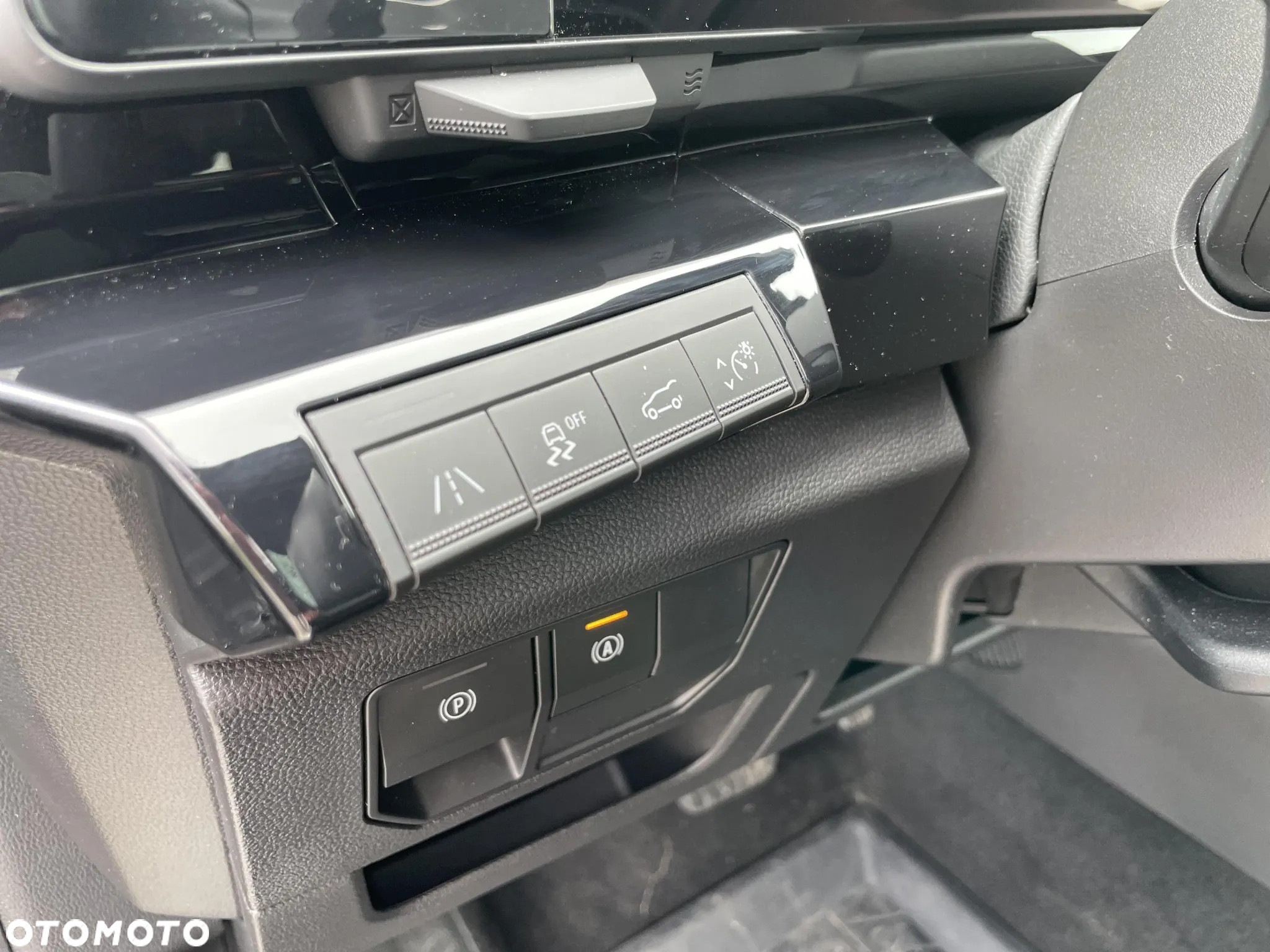 Renault Austral 1.2 E-Tech Full Hybrid 200 Iconic MMT - 19