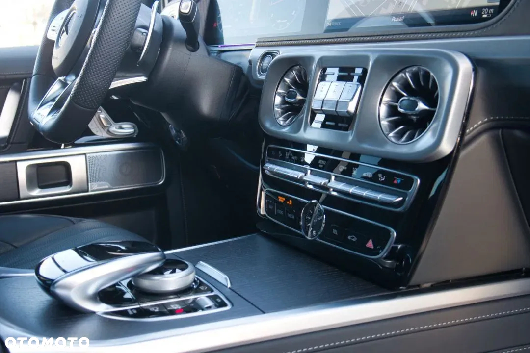 Mercedes-Benz Klasa G AMG 63 - 40