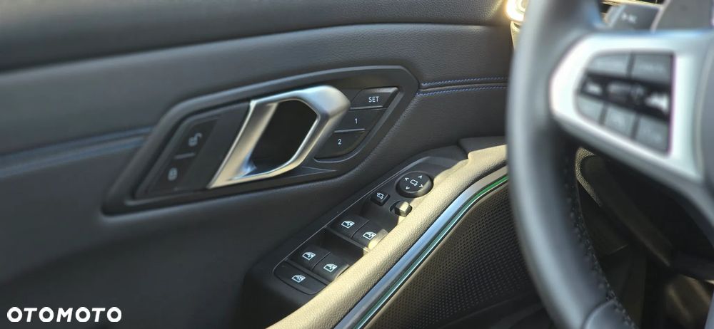 BMW Seria 3 320d Touring xDrive M Sport - 15