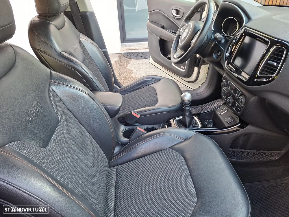 Jeep Compass 1.6 M-Jet Limited - 11