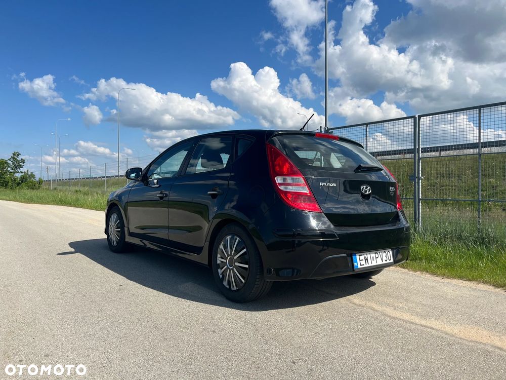 Hyundai i30 1.4 Classic EU5 - 1