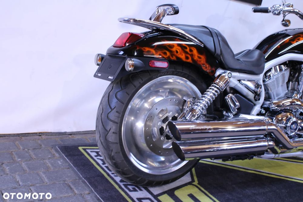 Harley-Davidson V-Rod Street Rod - 17