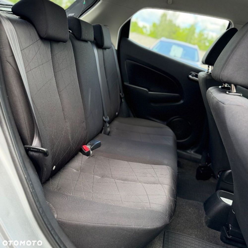 Mazda 2 - 35